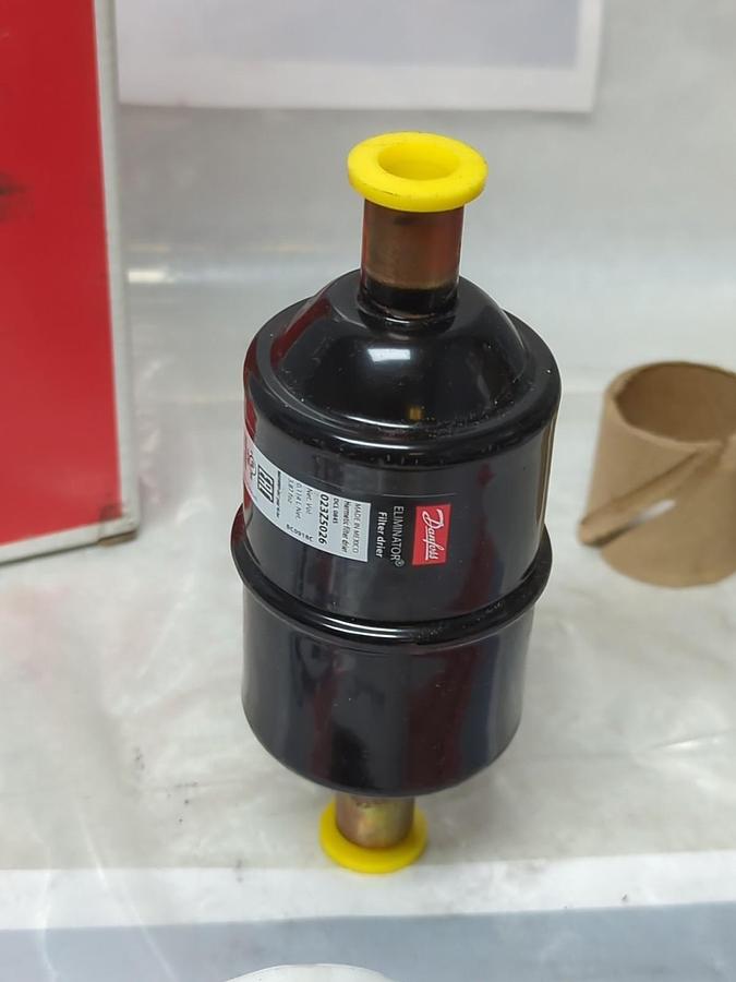 DANFOSS,023Z5026,HERMETIC FILTER DRIER 1/2 INCH NOS