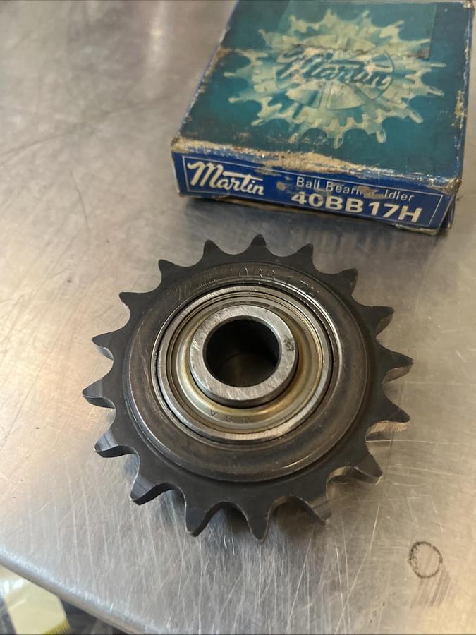 MARTIN,40BB17H,BALL BEARING IDLER SPROCKET #40 CHAIN 17 TEETH