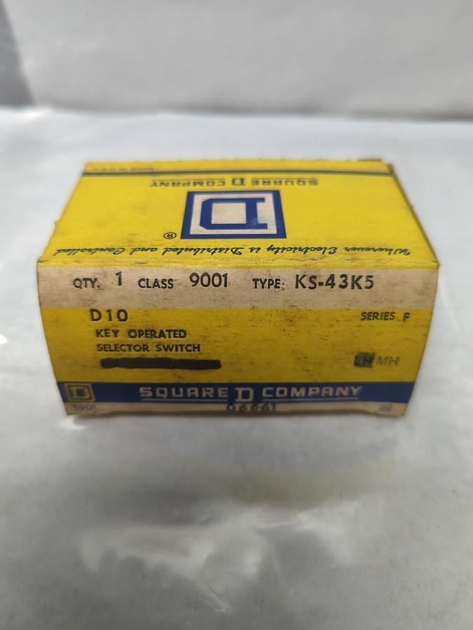 SQUARE D,9001-KS-43K5,KEY OPERATED SELECTOR SWITCH NOS