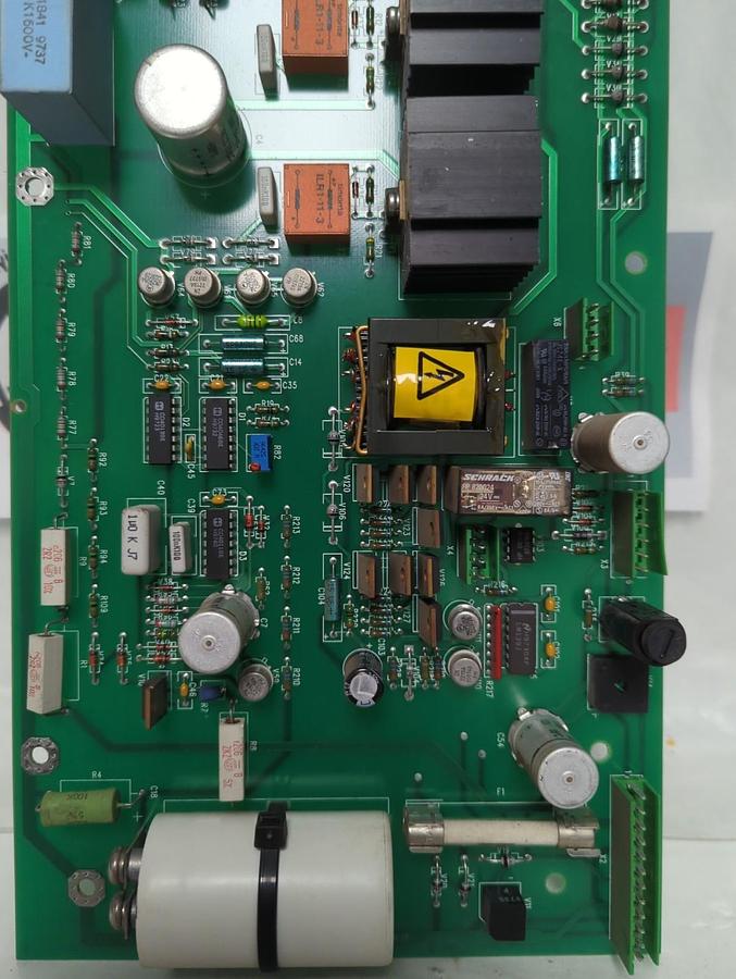 Used ABB INDUSTIES,5761796-9C,PCB CONTROL BOARD PRE-OWNED
