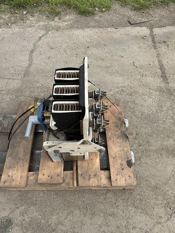 Used GE,AK-2A-25-1,600Amp 600VAC w/RMS-9 MicroVersa Trip Programmer Refurbished