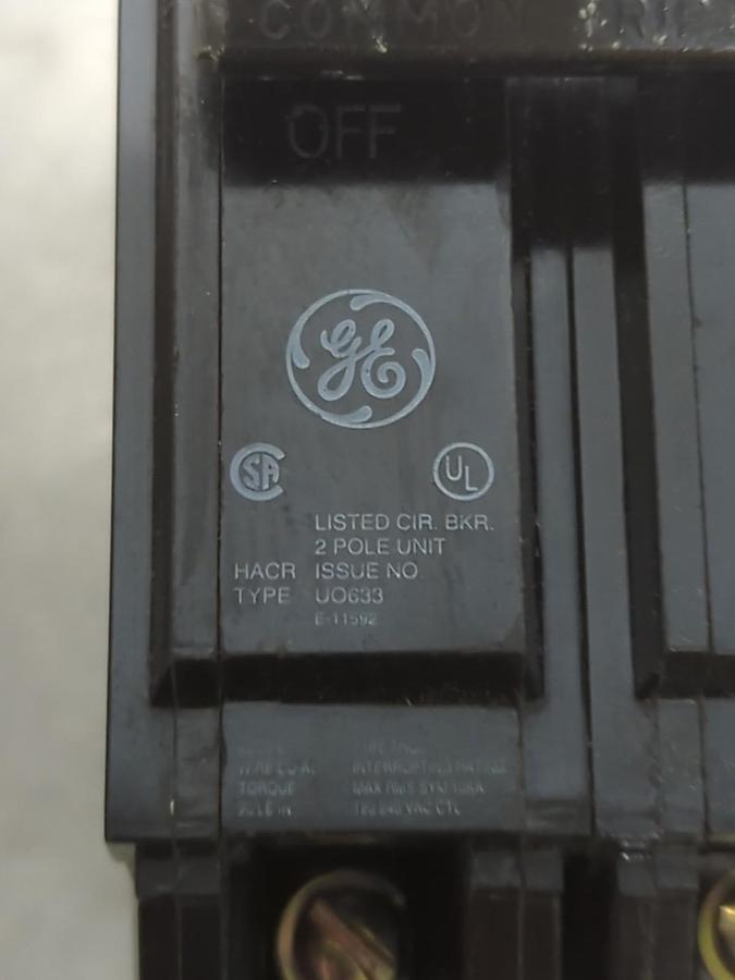 Used GENERAL ELECTRIC,RHQL2120,CIRCUIT BREAKER 2-POLE 20 AMP LOT OF 3 PRE-OWNED