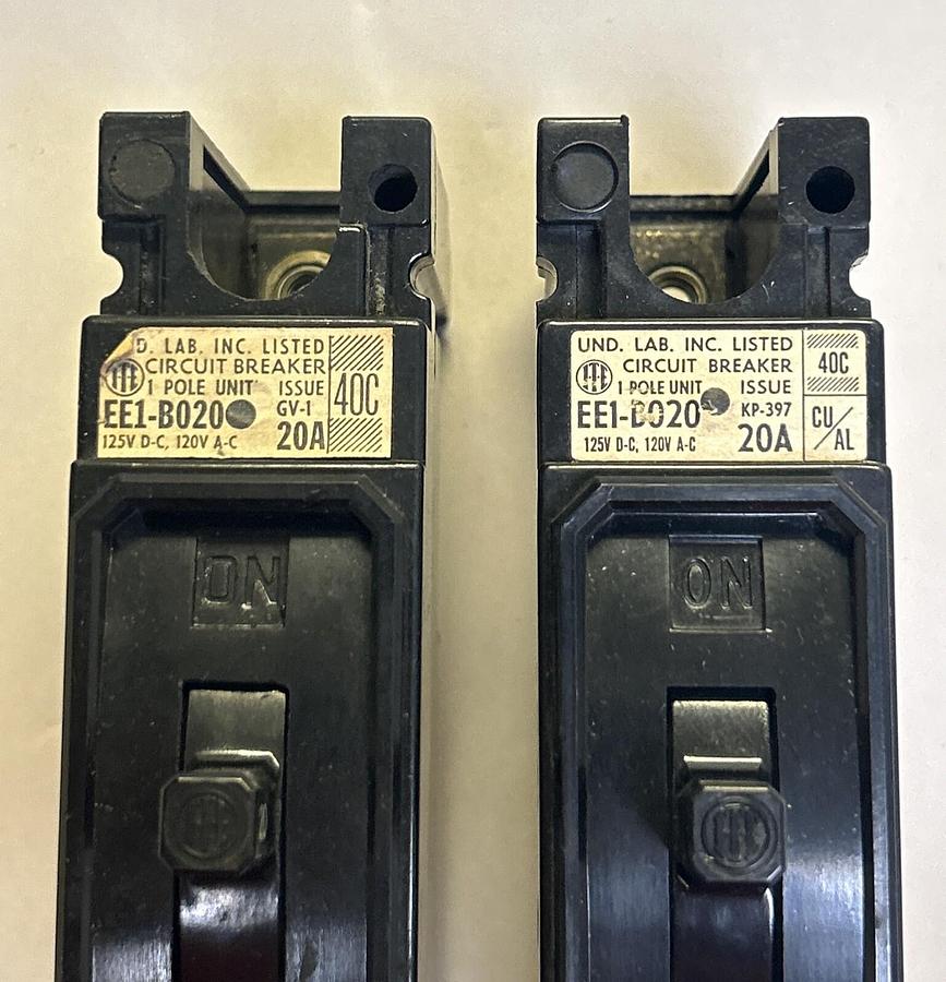 Used ITE,EE1-B020,CIRCUIT BREAKER 20A 120V 1P LOT OF 2