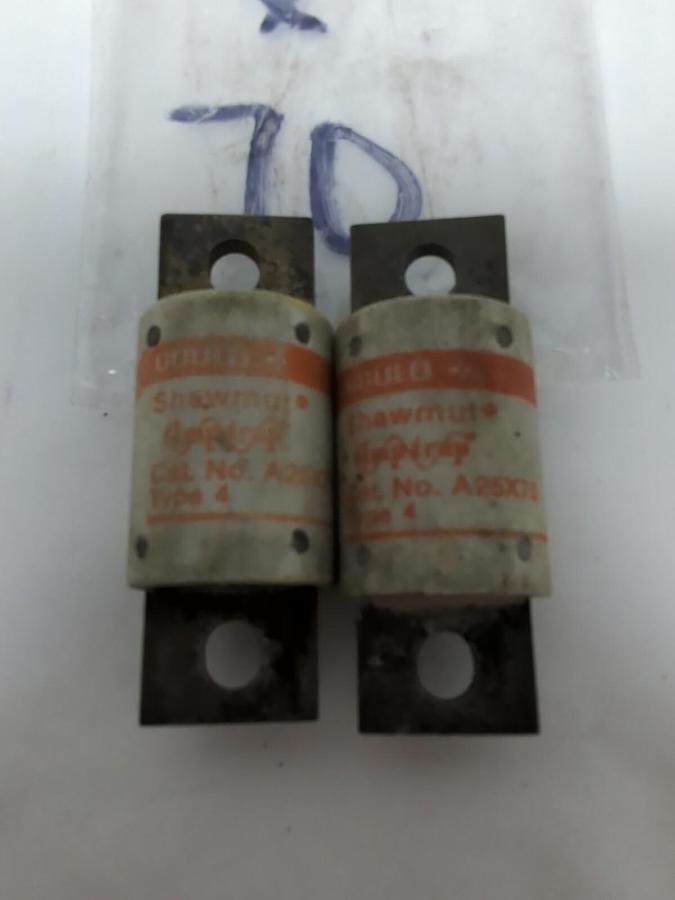 Used GOULD SHAWMUT,A25X70,AMP-TRAP FUSE LOTOF 2