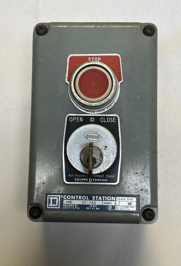 Used SQUARE D,9001-KY-298,CONTROL STATION