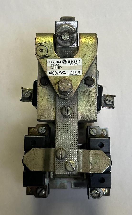 Used GENERAL ELECTRIC,IC2820-C100D7,RELAY 10A 600V