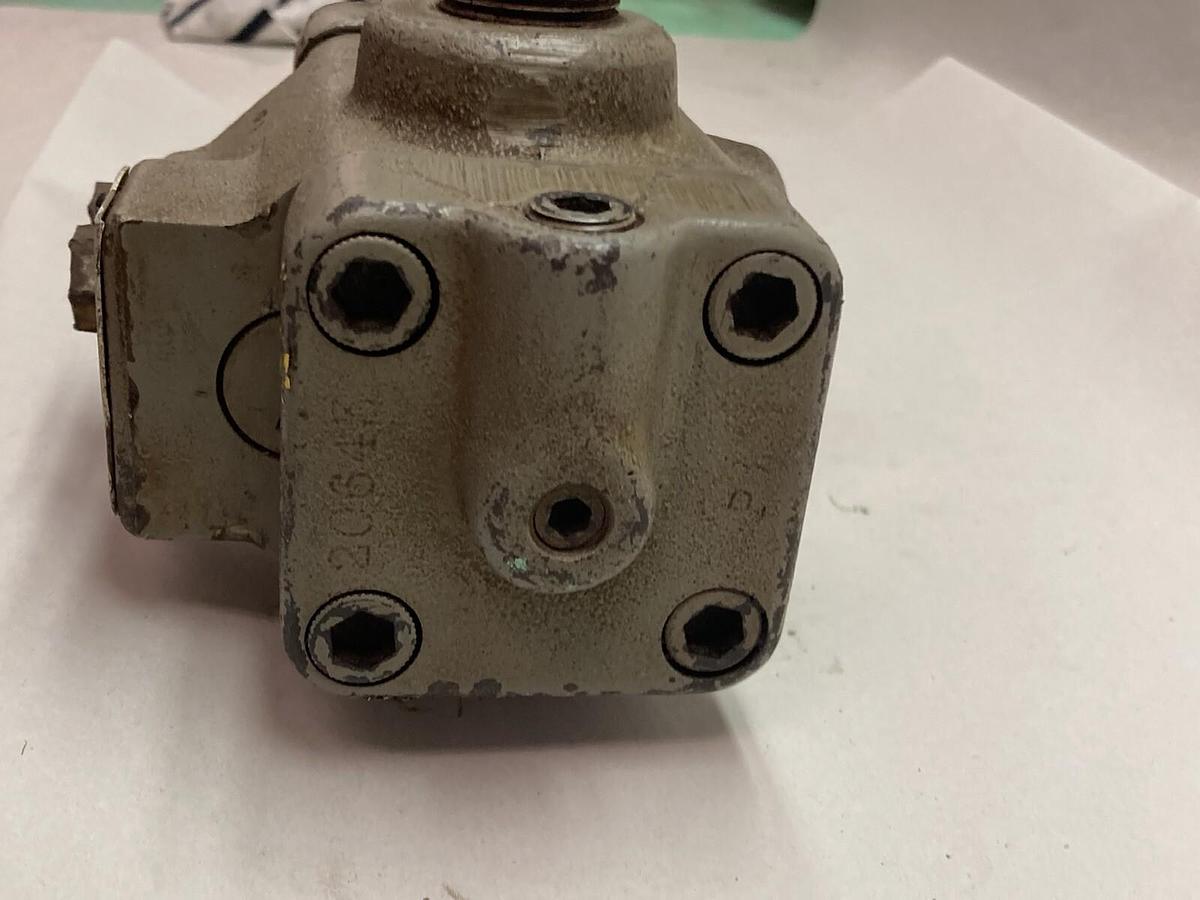 Used Vickers,RCT06D110,Pressure Control Valve