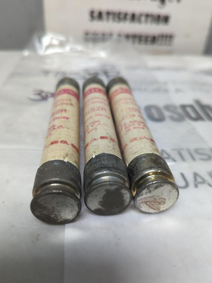 GOULD SHAWMUT,TRS2R,TRI-ONIC 2 AMP FUSE LOT OF 3 NOS