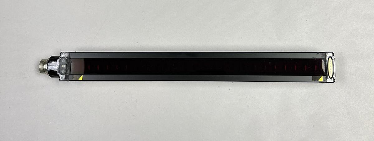 BANNER,MSE1224,LIGHT CURTAIN EMITTER NEW