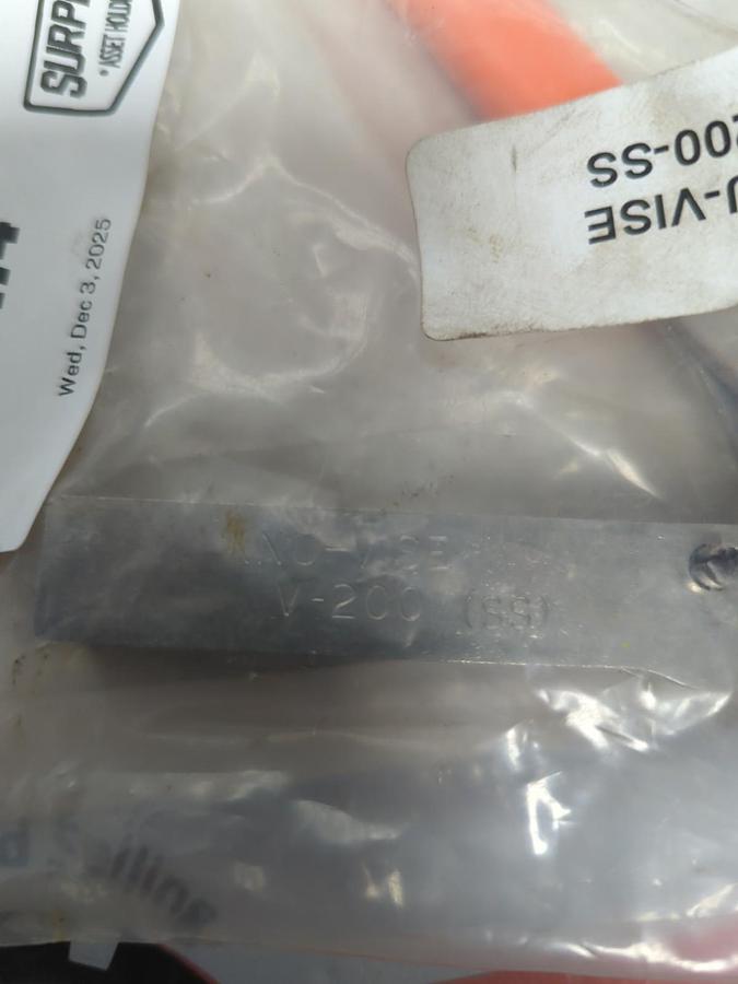 KNU-VISE,V-200-SS,TOGGLE CLAMP NOS