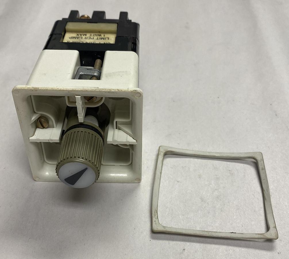 MICROSWITCH,910AEA031,OPERATOR-INDICATOR SWITCH NOS