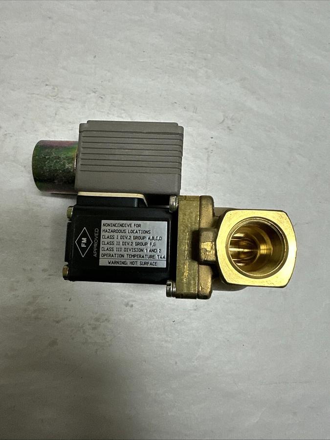 Burkert,2850-A-1/2-F-BR-1/2,Safety Shut Off Valve NEW