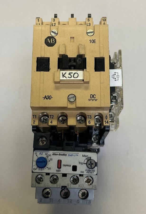 Used ALLEN BRADLEY,100-A30NZ*3,CONTACTOR