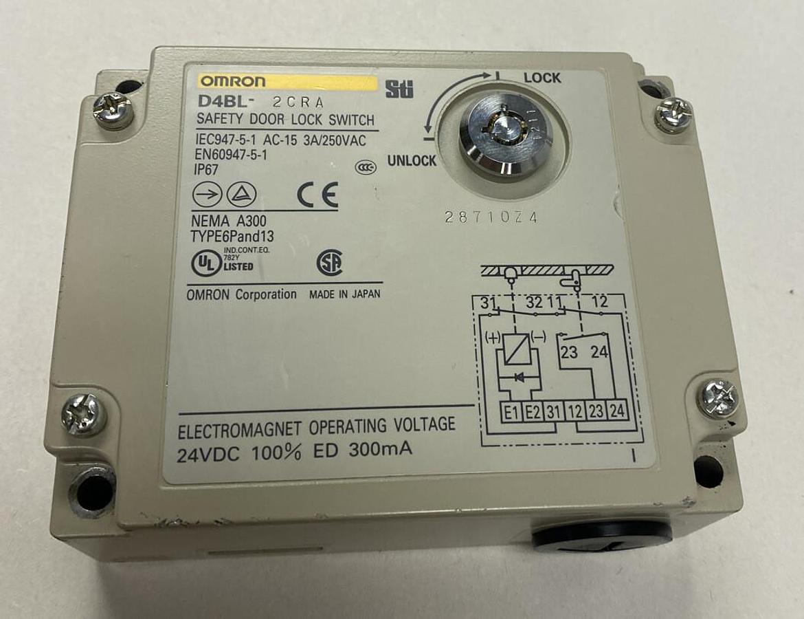 Used Omron,D4BL-2CRA,Safety Door Lock Switch 3A 250V NO MOUNTING HEAD