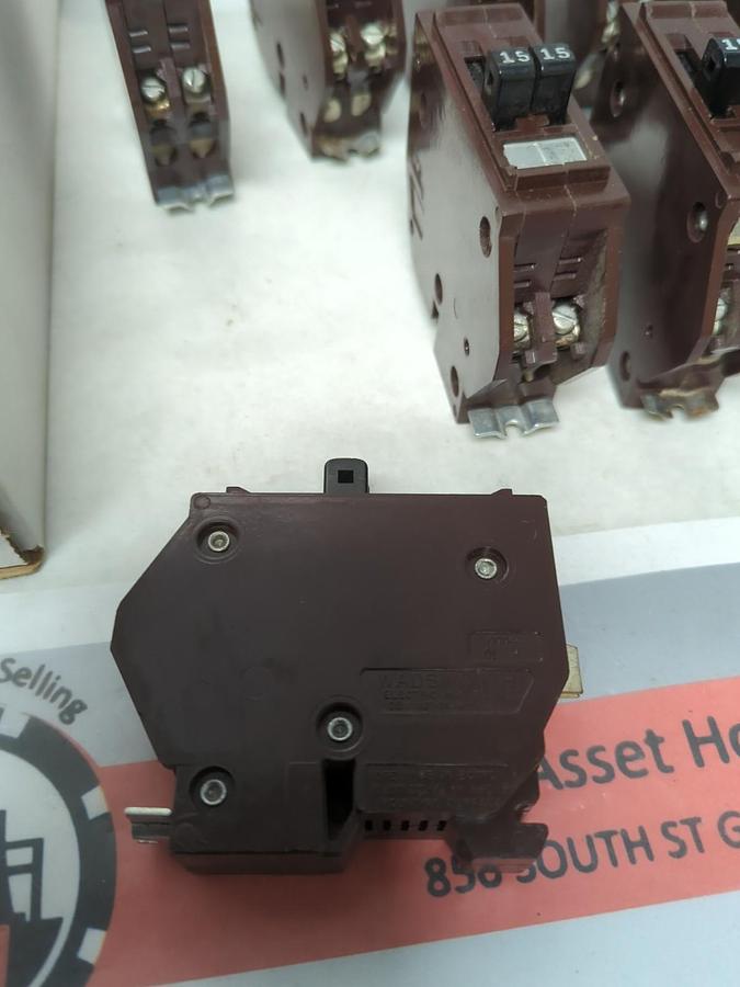 Used WADSWORTH,B1515N1,CIRCUIT BREAKER 15/15 AMP 1-POLE LOT OF 9 PRE-OWNED