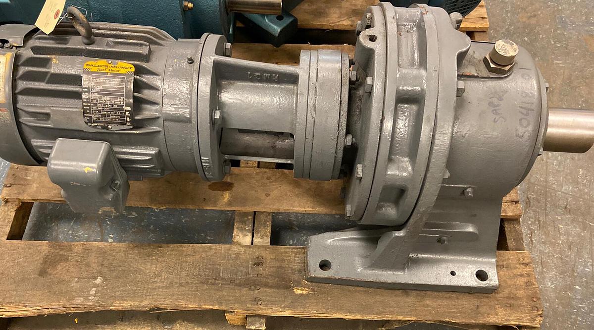 Used Sumitomo,CHHJ4175DCY102,Gearmotor Ratio 102:1 5Hp 1750RPM Motor