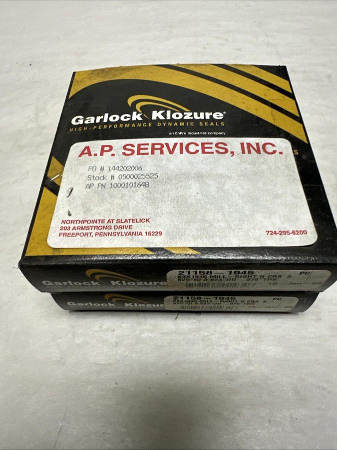 Used Garlock Klozure,21158-1945,Oil Seals LOT of 2
