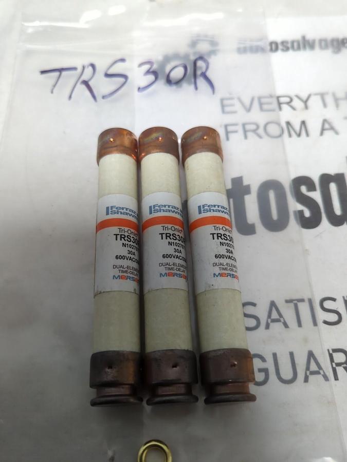 FERRAZ SHAWMUT,TRS30R,TRI-ONIC 30 AMP FUSE LOT OF 3 NOS