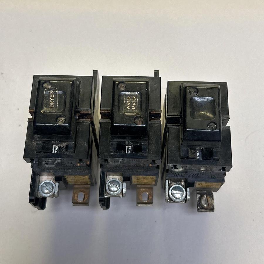 Used BULLDOG ELECTRIC,P230,PUSHMATIC CIRCUIT BREAKER 30A 120/240V 2P LOT OF 3