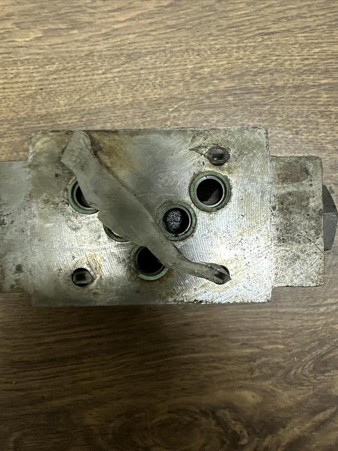 Used Mannesmann Rexroth,Z2S 10B2-32/V,Hyd Valve