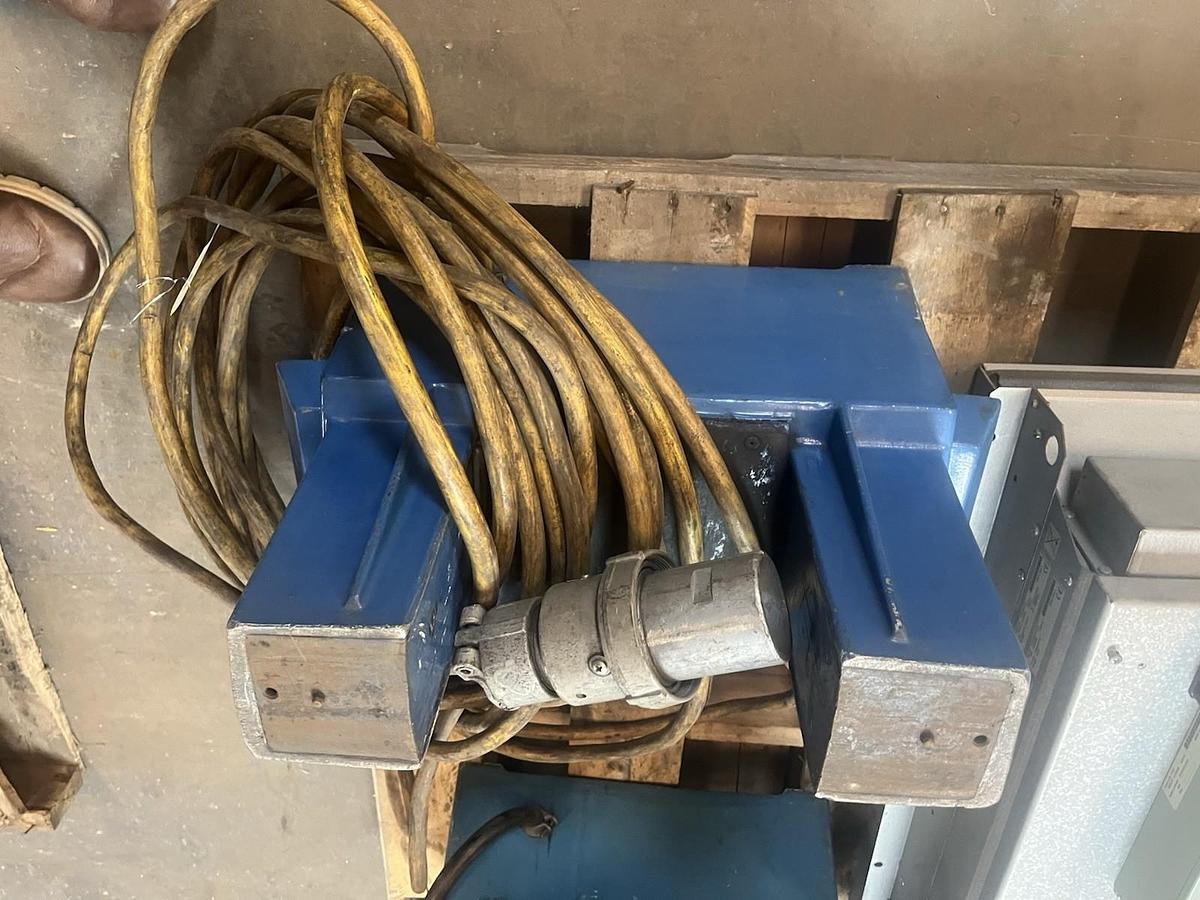 Used REED ELECTRIC,MODEL BC,RECO INDUCTION BEARING HEATER 440V 1PH 20A