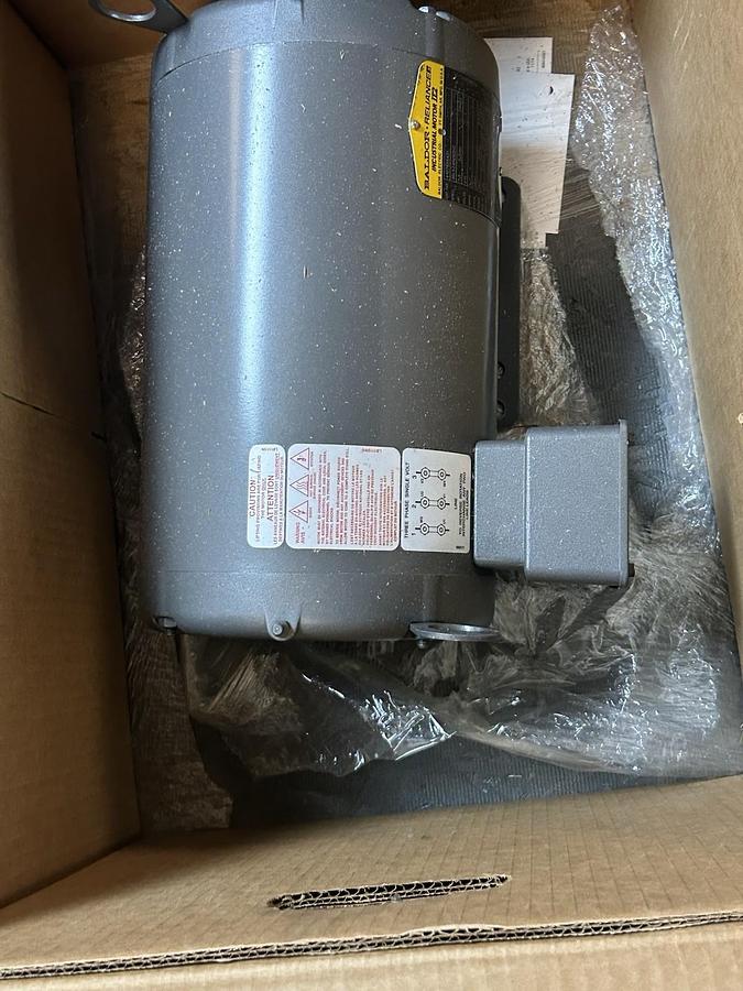 BALDOR,4107655431,INDUSTRIAL MOTOR IE2 7.5HP 415V 2850RPM 3PH 184T FRAME