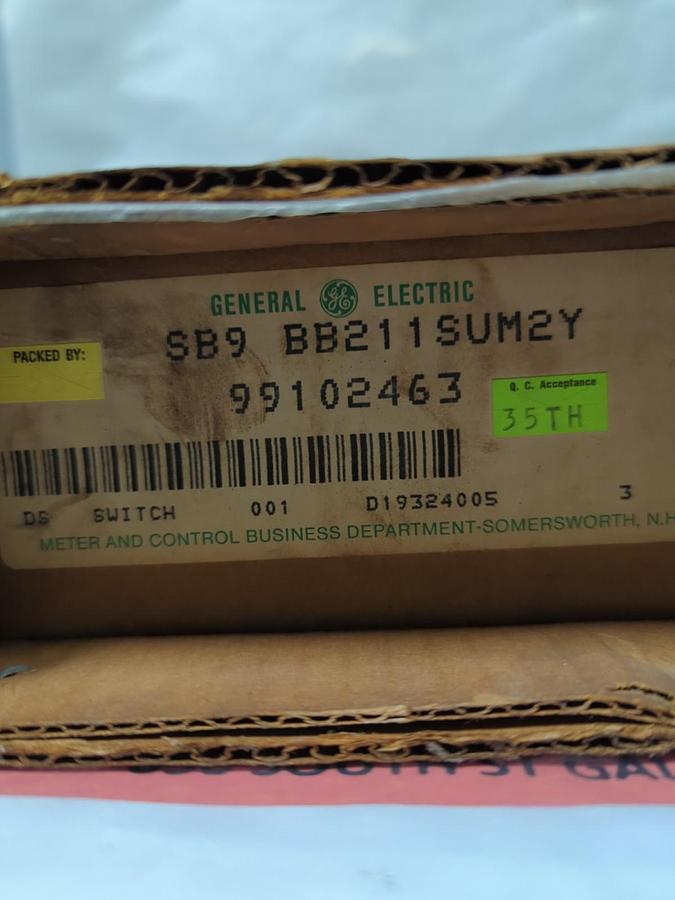 GE,SB9 BB211SUM2Y,CONTROL/SELECTOR SWITCH NOS