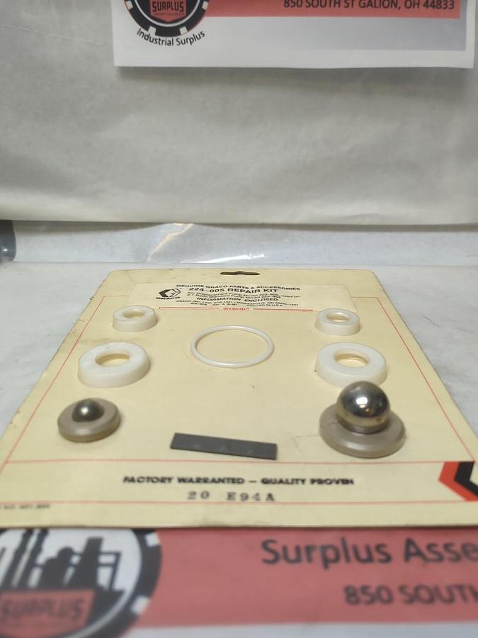 Used GRACO,224-005,REPAIR KIT NEW
