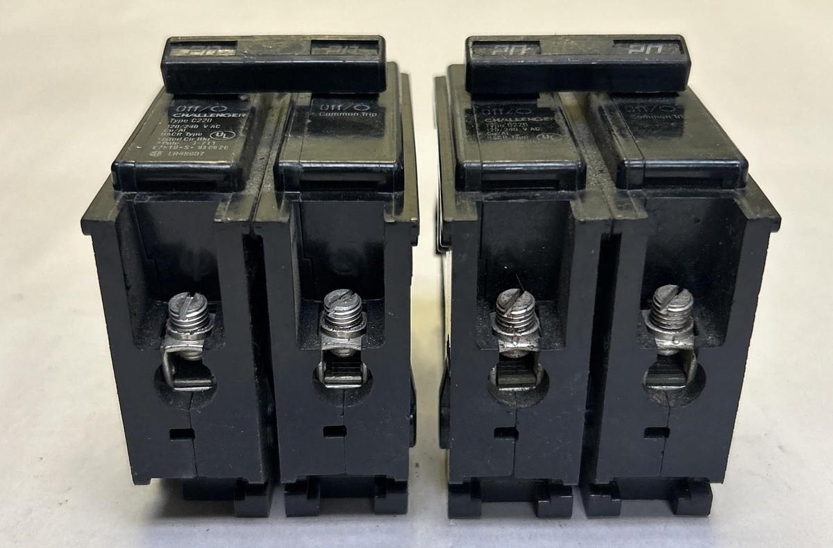Used CHALLENGER,C220,CIRCUIT BREAKER 20A 120/240V 2P LOT OF 2