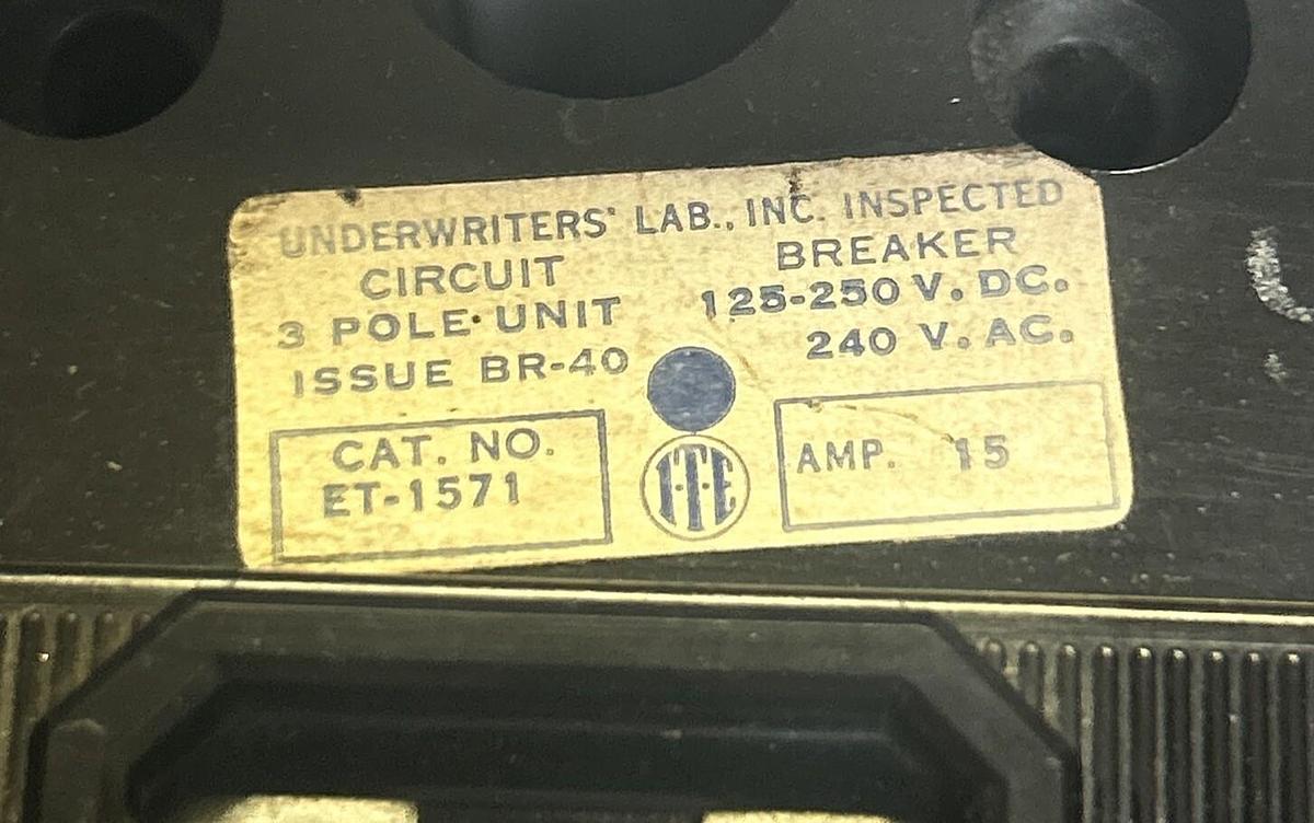 Used ITE,ET-1571,CIRCUIT BREAKER 15A 240V 3P