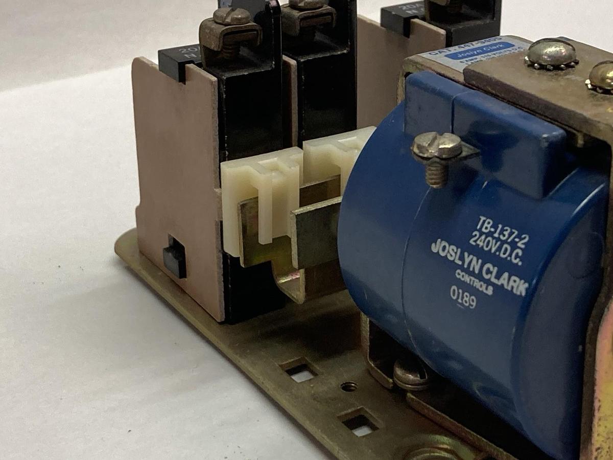Used Joslyn Clark,447-9405,Relay Series A Type HR Relay 1-10A 115-600V