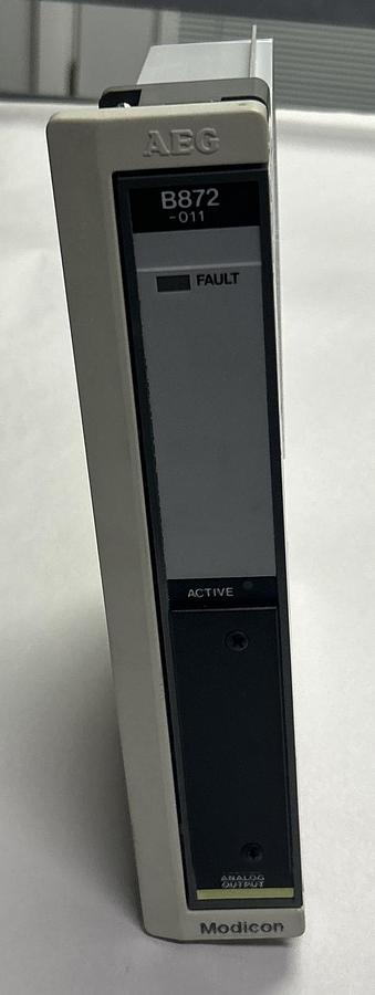 Used MODICON,AS-B872-011,VOLTAGE ANALOG OUTPUT MODULE