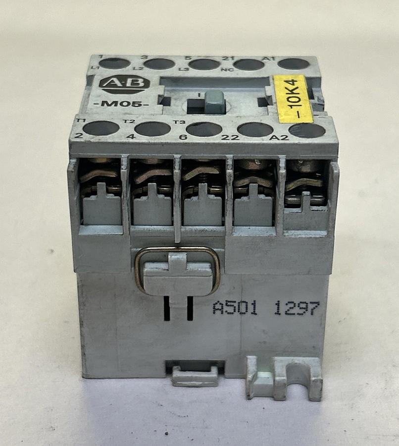 Used ALLEN BRADLEY,100-MO5N*31,CONTACTOR