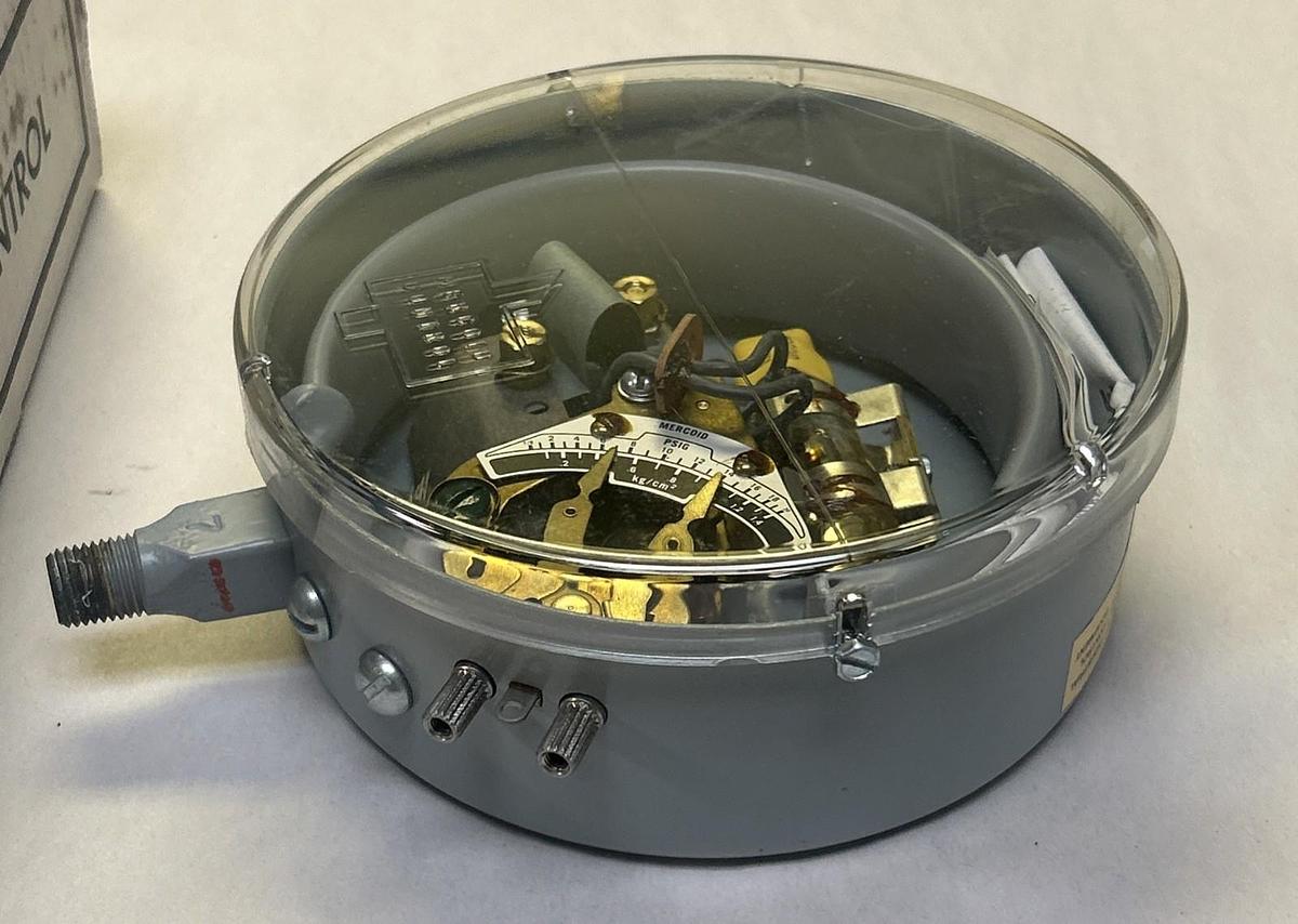 MERCOID,DA-31-3-3A,PRESSURE SWITCH NOS