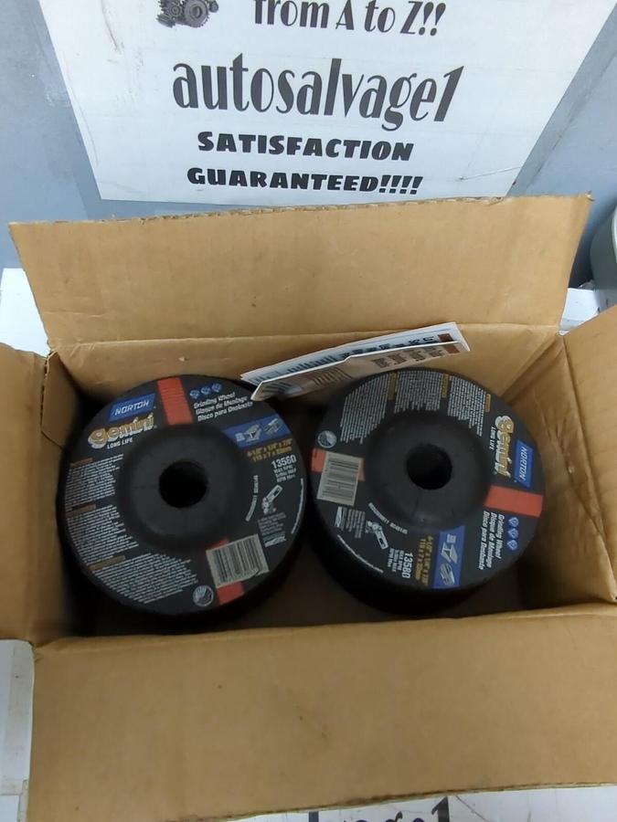 NORTON GEMINI,30611,4-1/2 INCH X 1/4 INCH X 7/8 INCH GRINDING WHEEL LOT OF 18