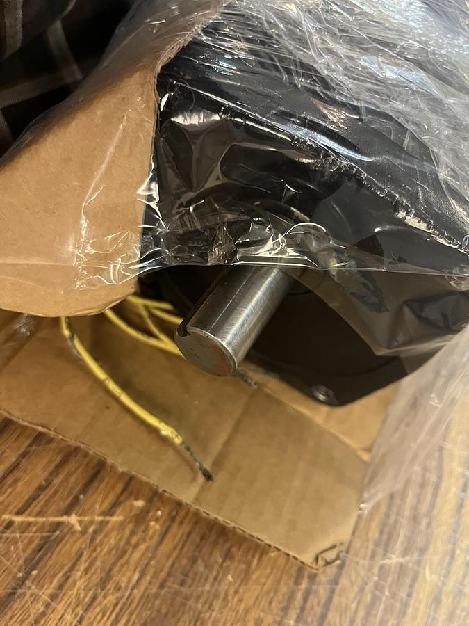 LEESON,096009.00,GEARMOTOR 0.16HP RPM 113/94 1PH P42Y 115/230V C42P17FZ6B