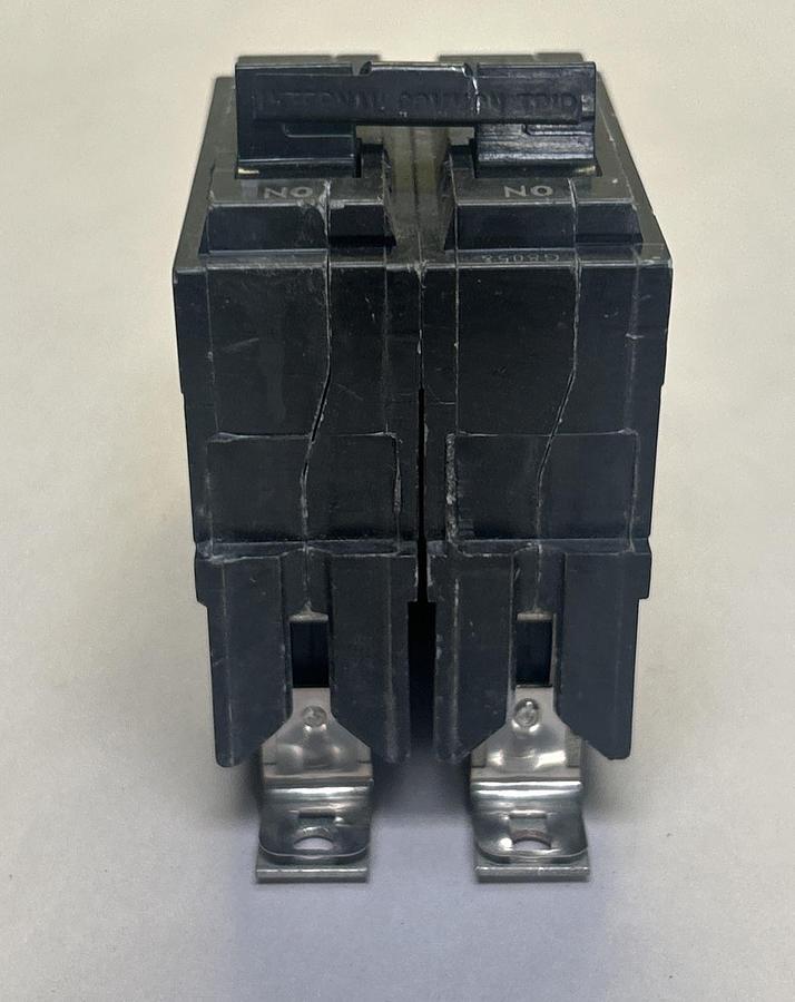 Used GENERAL ELECTRIC,THQB215,CIRCUIT BREAKER 15A 120/240V 2P