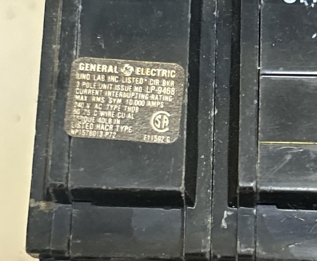 Used GENERAL ELECTRIC,THQB340,CIRCUIT BREAKER 40A 240V 3P LOT OF 4