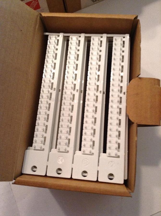 Murrplastik,864020,White Plastic Tags LOT OF 3 BOXES 1408 Tags Per Box