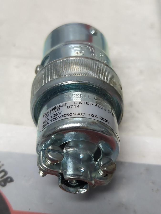 T&B RUSSELLSTOLL,8714,MIDGET EVER-LOC PLUG 10/15/20A 125/250VAC 3W4P NOS