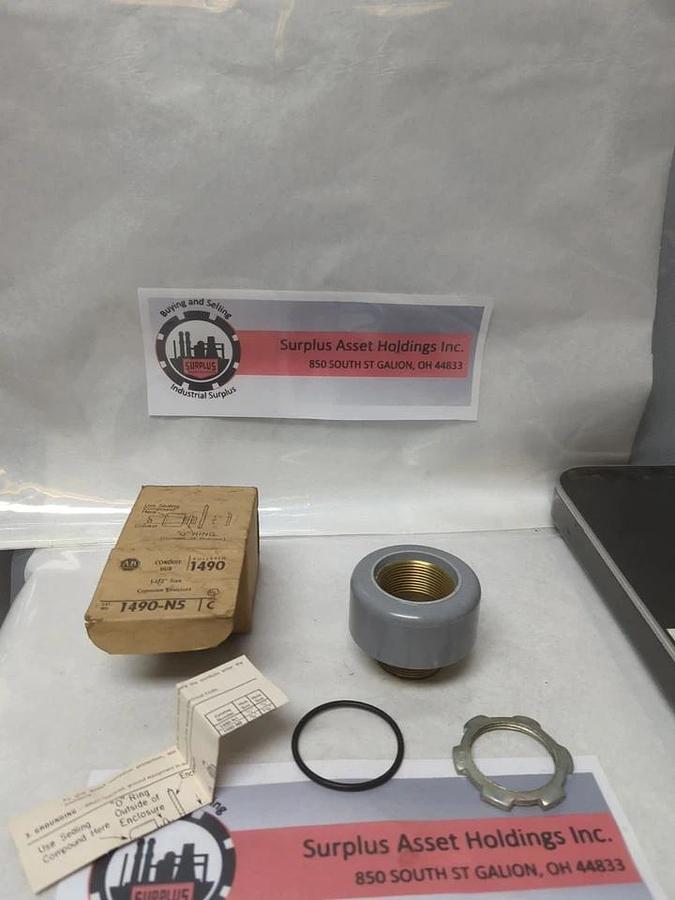 ALLEN-BRADLEY,1490-N5,SERIES C CONDUIT BUB SIZE 1-1/2 INCH NOS