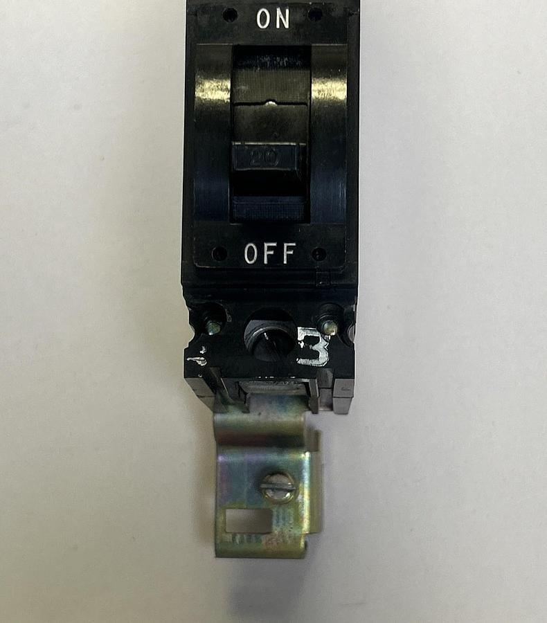 Used SQUARE D,FA-160-20-B,CIRCUIT BREAKER 20A 277V 1P