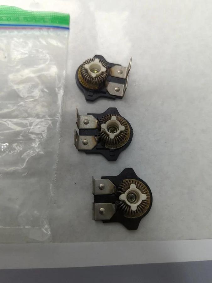 Used WESTINGHOUSE,AK-1.9,OVERLOAD THERMAL HEATER RELAY LOT OF 3 MISSING SCREWS USED