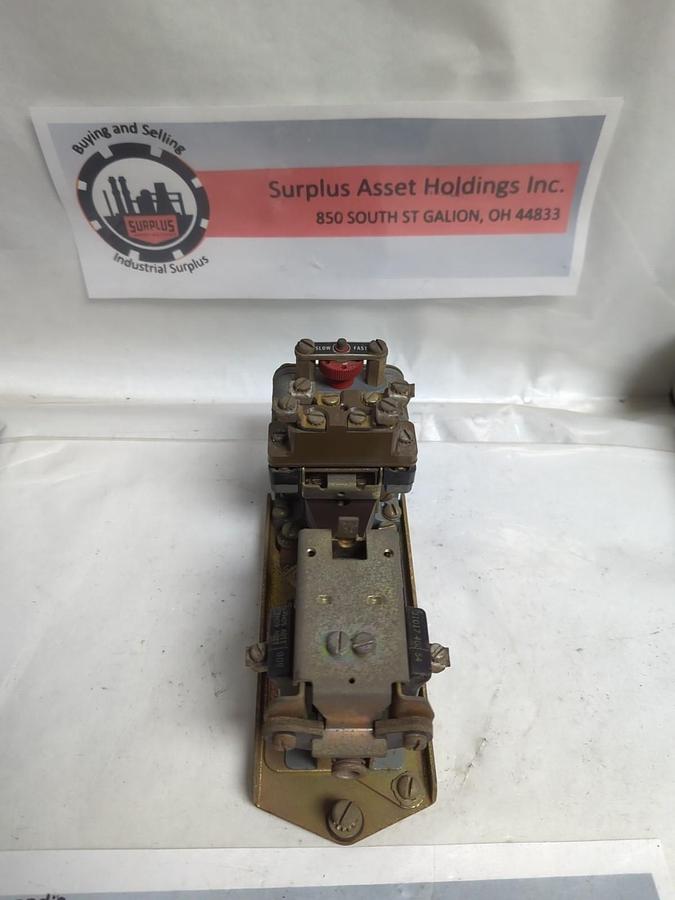 Used SQUARE D,9050-B0-1E,PNEUMATIC TIMING RELAY PRE-OWNED