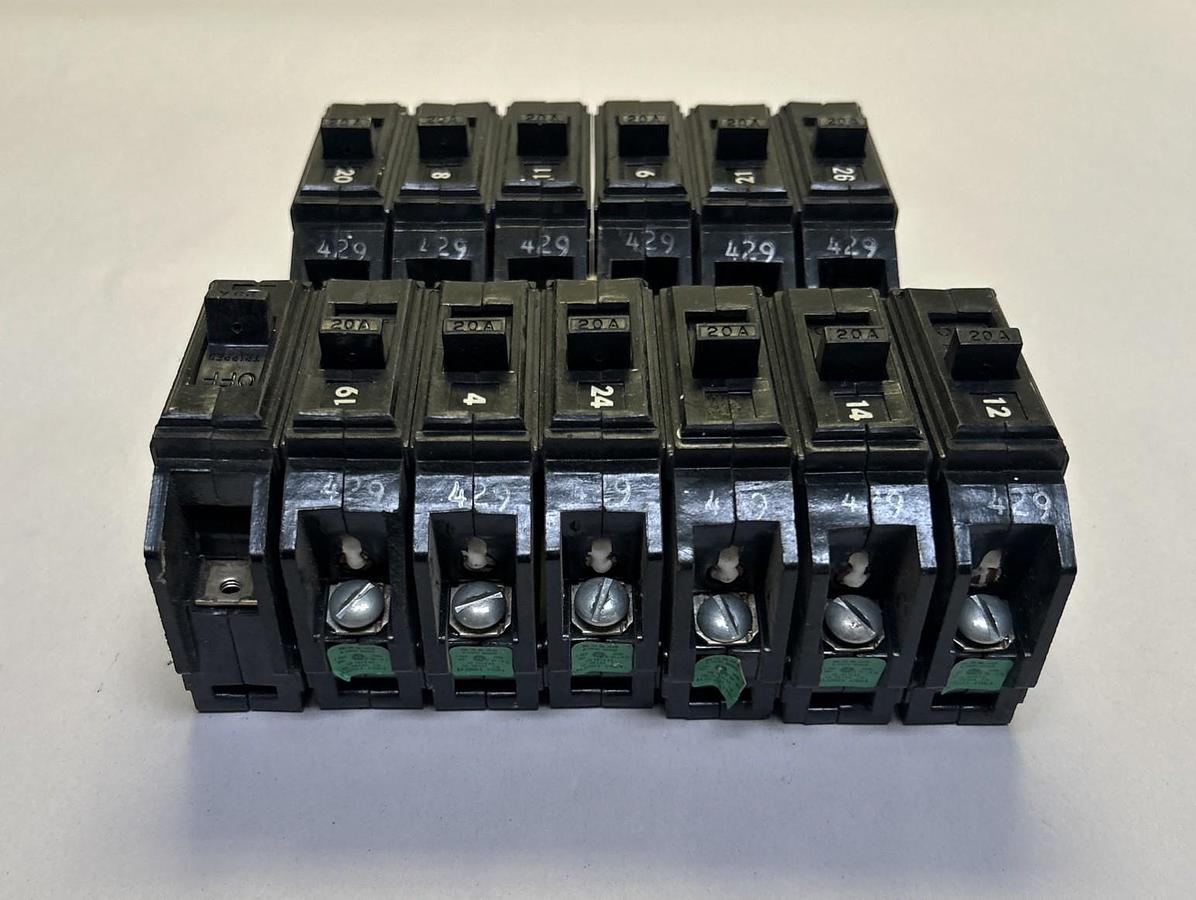 Used GENERAL ELECTRIC,TQ1120,CIRCUIT BREAKER 20A 120/240V 1P LOT OF 13