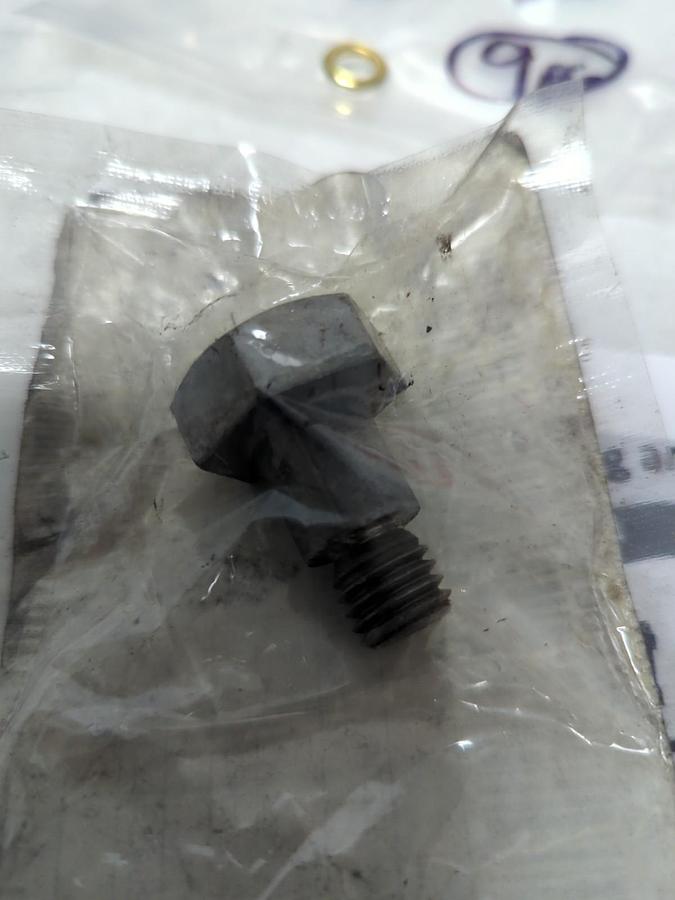 B & W,1003749,HEX CAP SHOULDER BOLT 1/2 X 5/8 INCH 1018 CF MATERIAL LOT OF 9 NOS