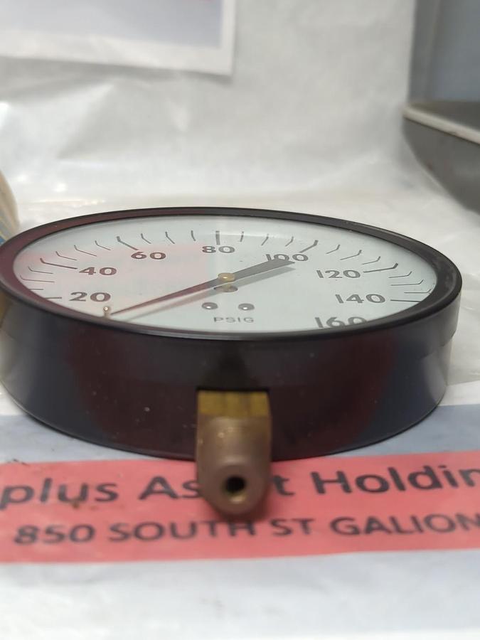 ASHCROFT,45 1000,GAUGE 4-1/2 IN FACE 1/4 IN NPT BOTTOM CONNECTION NOS