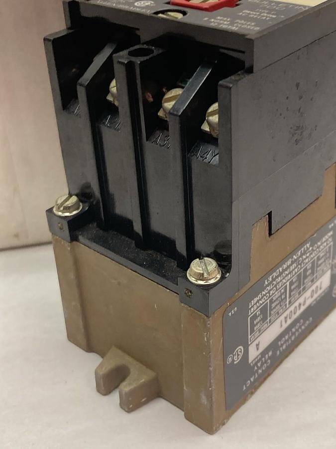 Used Allen-Bradley,700-P400A1,Convertible Contact Control Relay