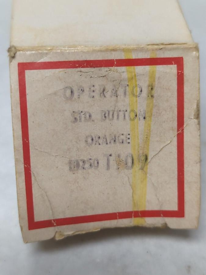 CUTLER-HAMMER,10250 T109,STD. PUSHBUTTON OPERATOR ORANGE NOS
