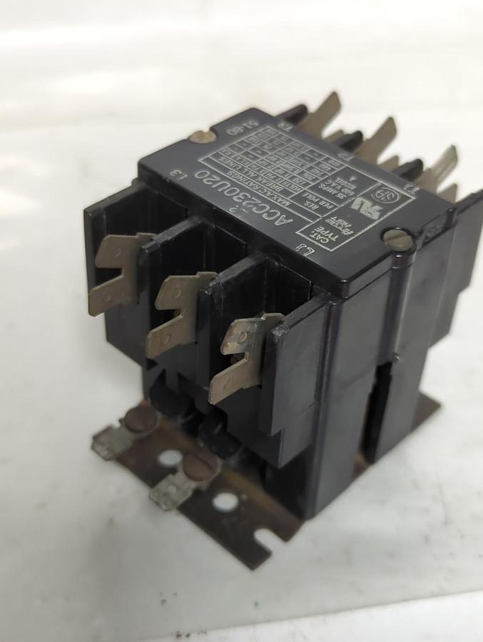 Used ARROW,ACC230U20,CONTACTOR 3-POLE PRE-OWNED